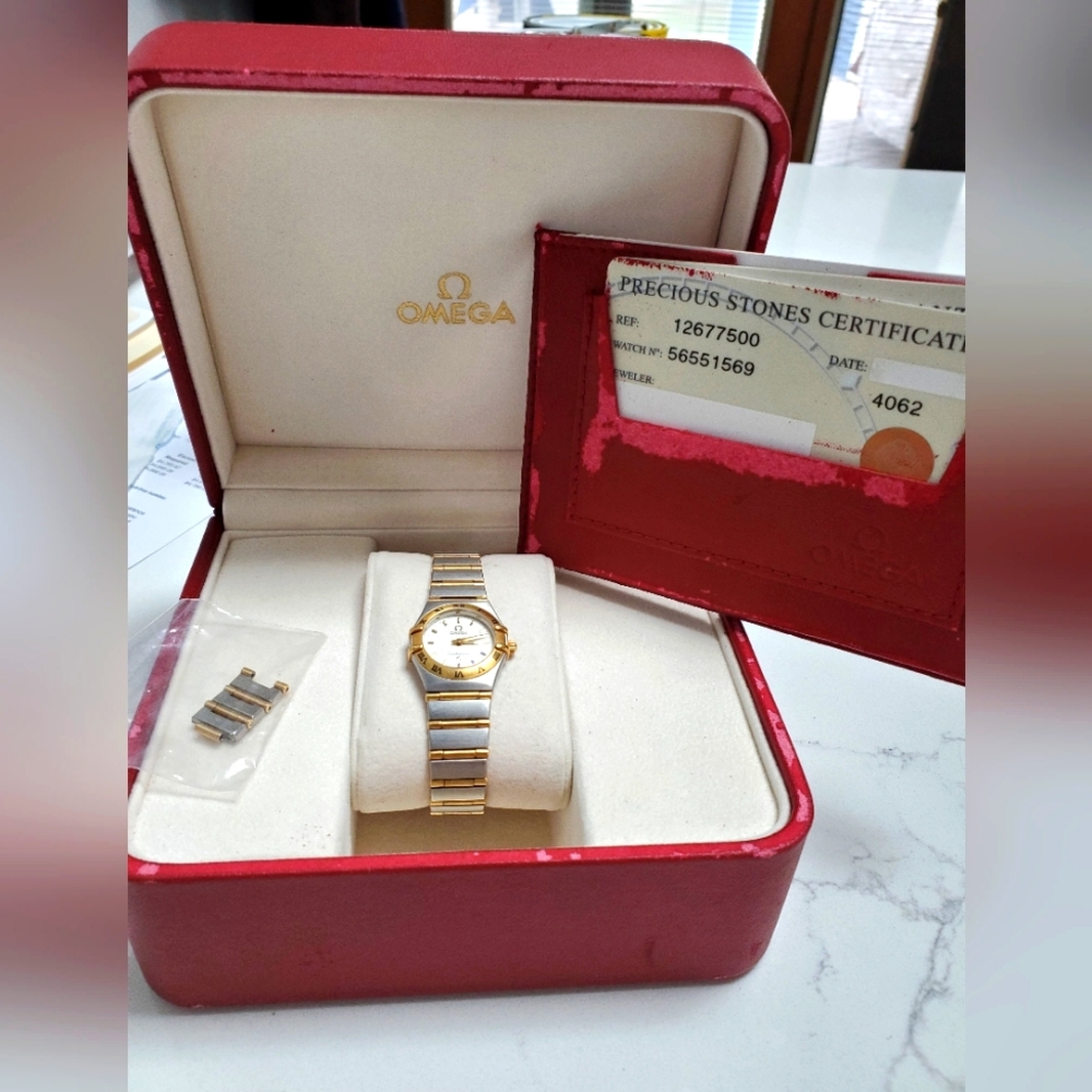 Omega Constellation Ladies Watch, 18k gold and Stainless Steel VINTAGE Authentic